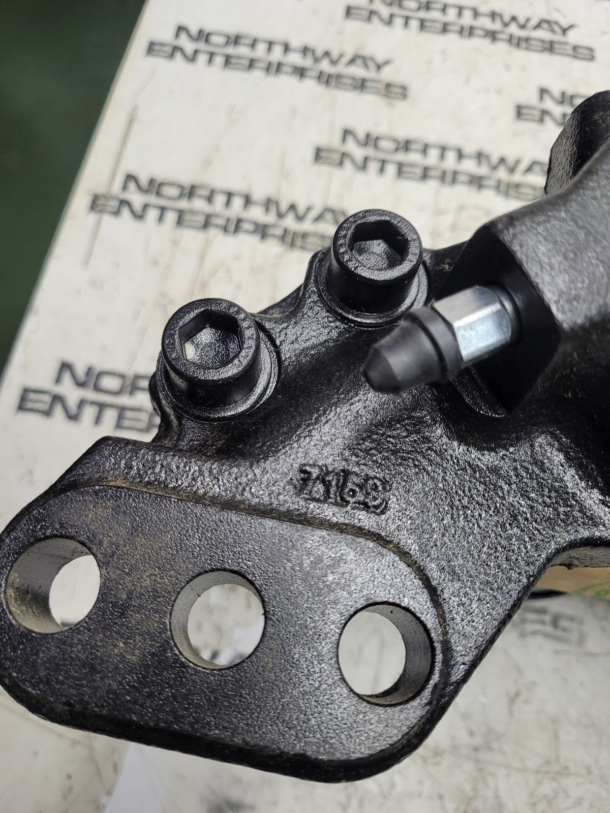NEW CALIPER, REMAN LH FRT/RH RR, 5011304R91