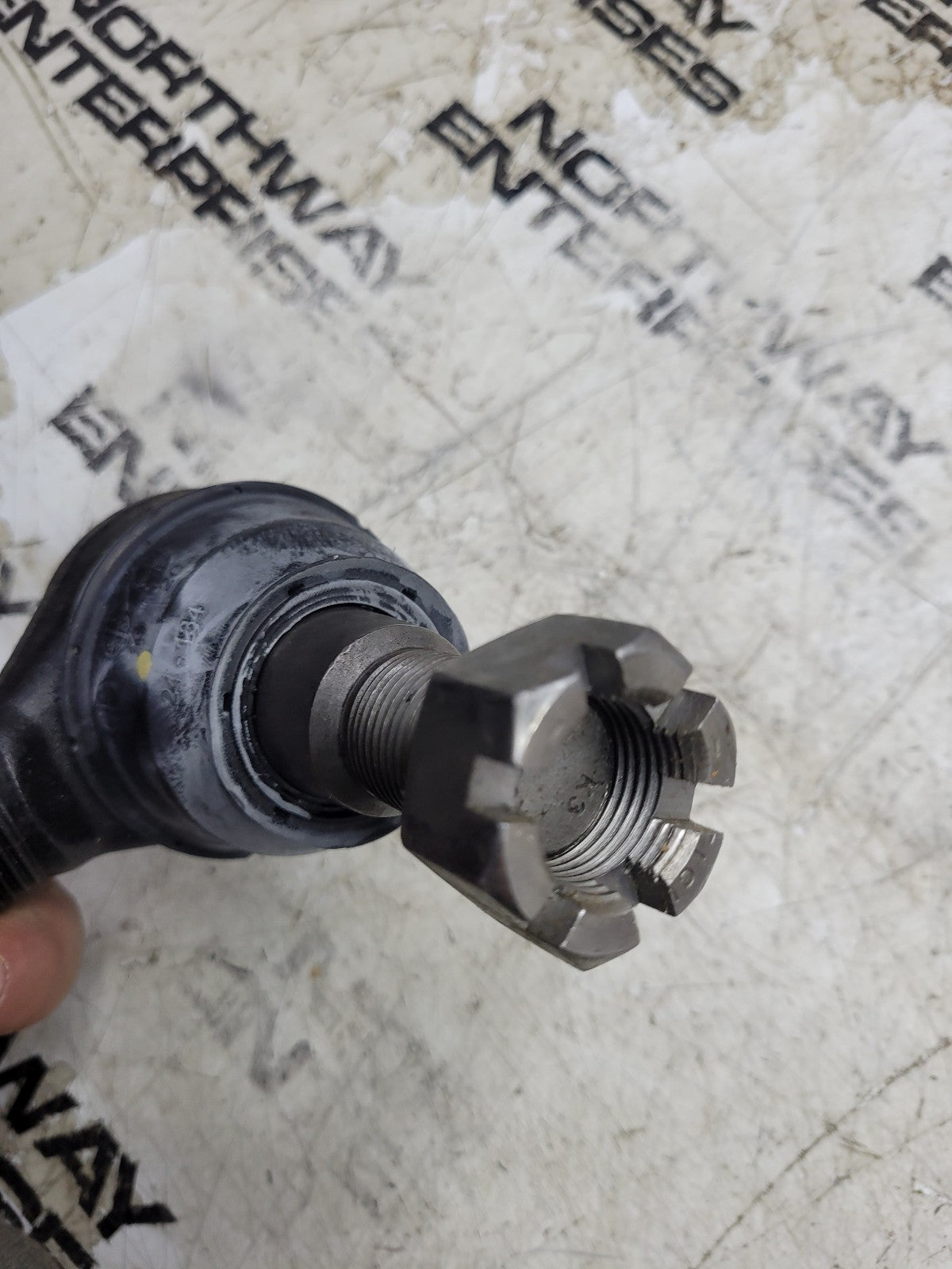 NEW RH TIE ROD MBA-6073382310 6073382310 R.H. TIE ROD END, TRW