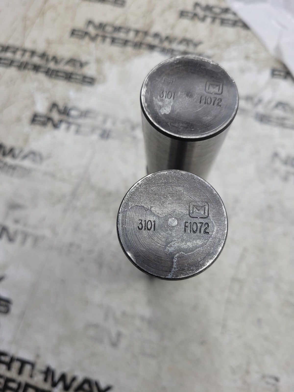 NEW MERITOR R201605 /  CC4Z-3111-A KING PIN KIT