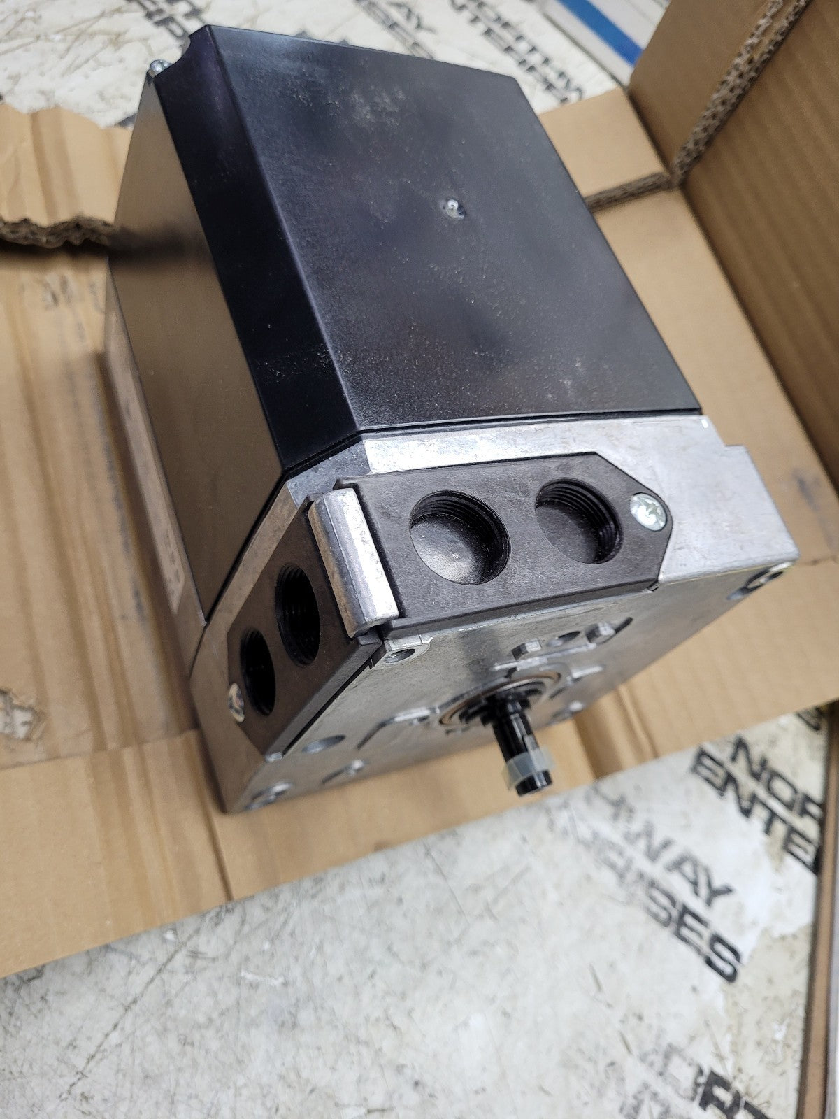 NEW SIEMENS SQM50.481R1Z4R Actuator