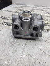 NEW Genuine Bendix R12 Relay Valve 803115