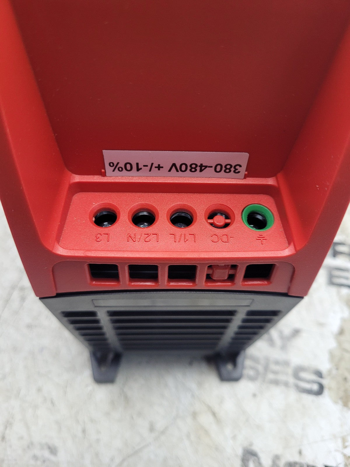 NEW SEW 18251412 MCLTPB00085A3400 MOVITRAC LTP B Drive 0.75kW 60HZ