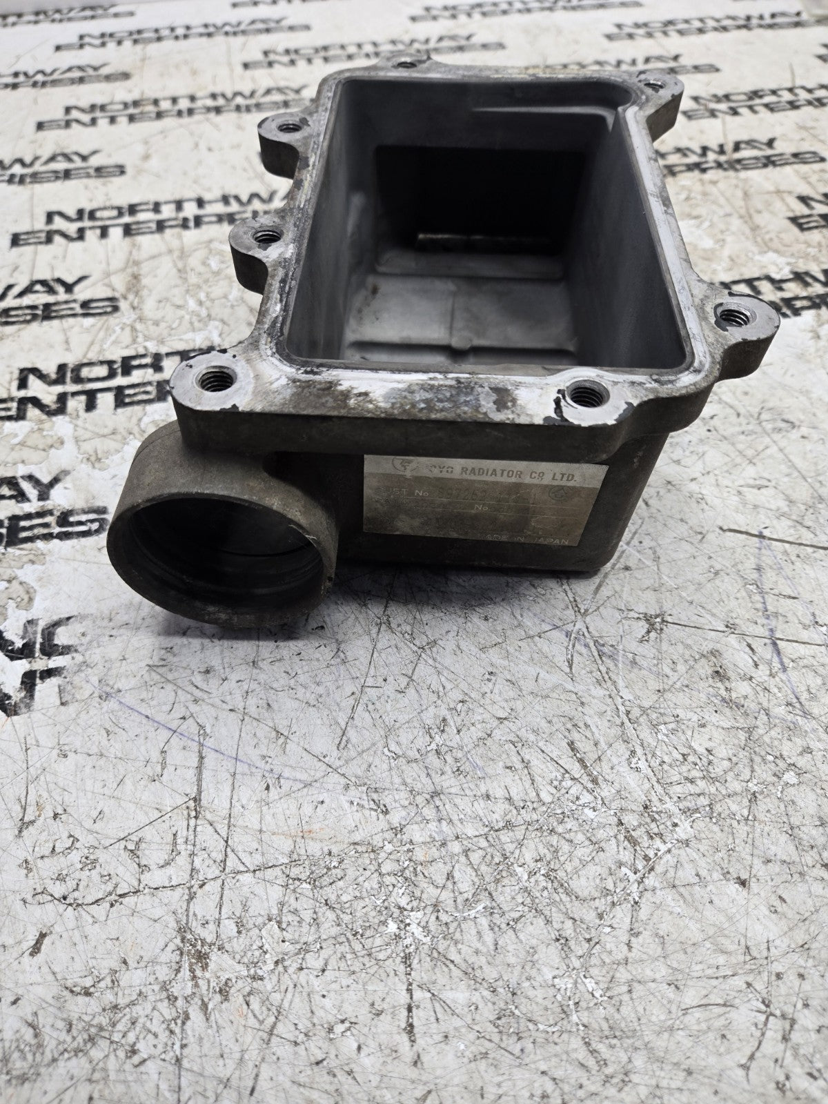 EARLY FLAT GASKET TYPE 98062847 01-10 6.6 DURAMAX Oil Cooler Housing