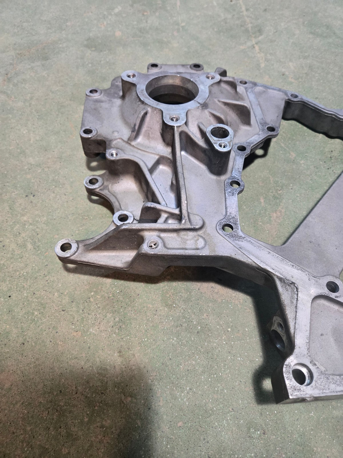 5622798 5622797 Dodge Ram 6.7L 24v Cummins Diesel Timing Gear Cover Housing