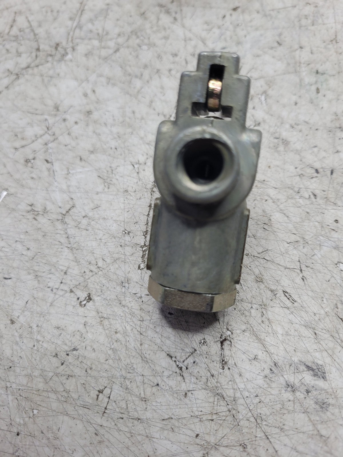 NEW EUCLID E9190127 9190127 VALVE