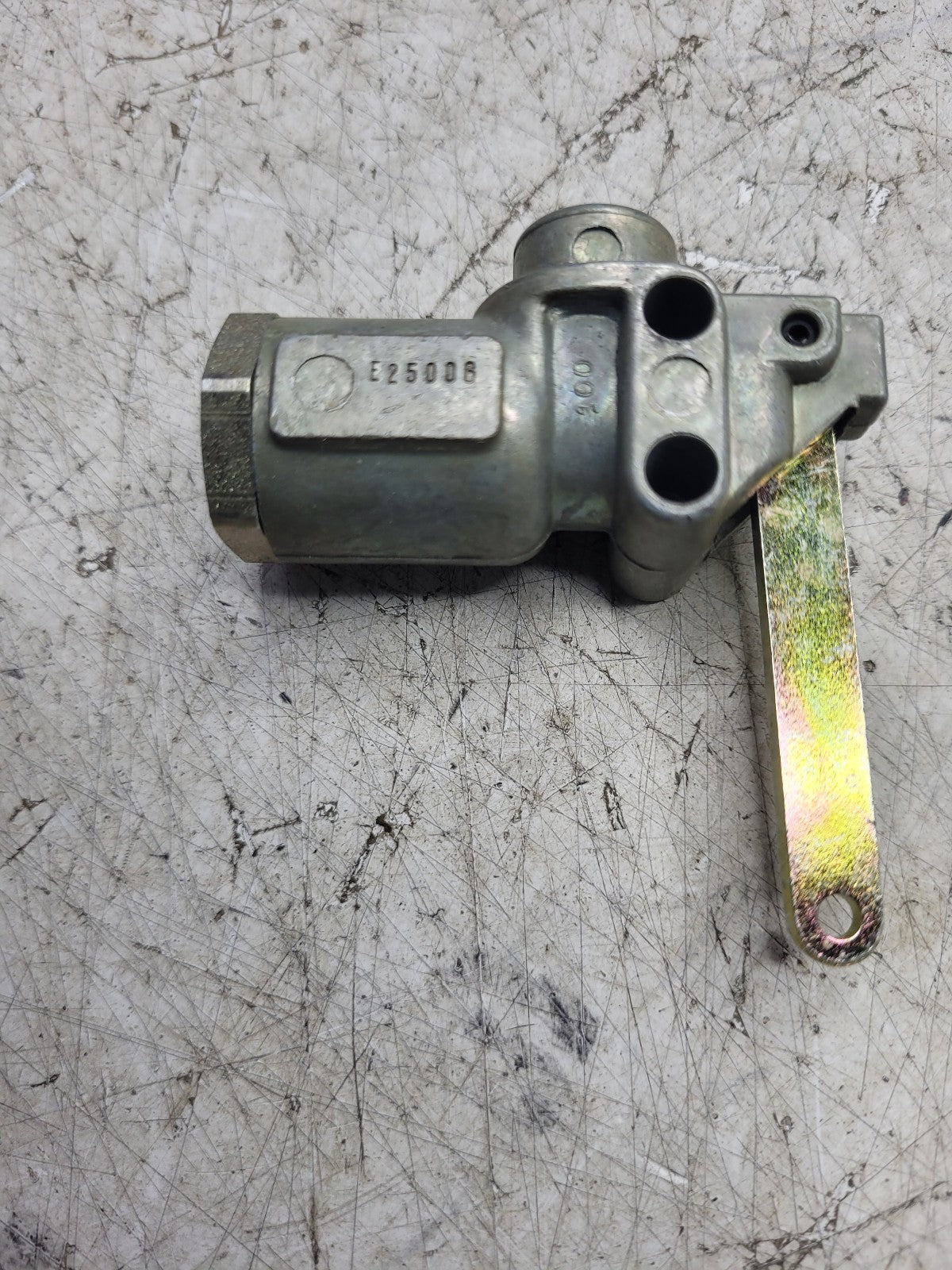 NEW EUCLID E9190127 9190127 VALVE