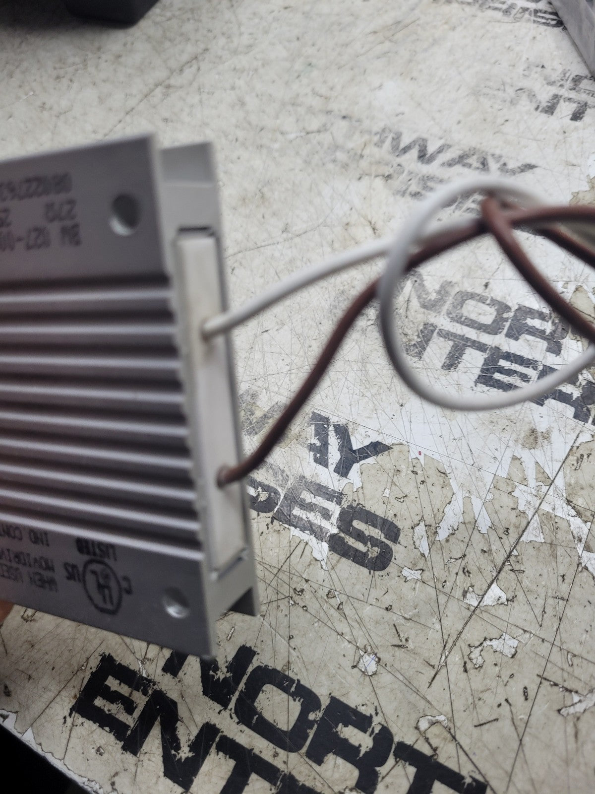 NEW SEW EURODRIVE POWER BRAKING RESISTOR 8269491 BW027-003 027O 250W