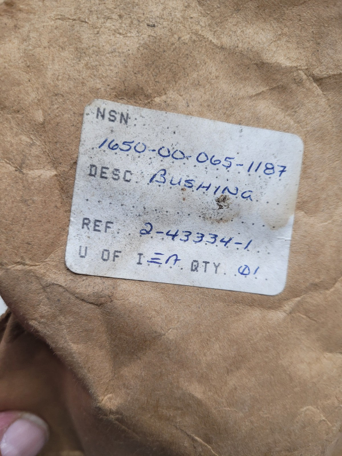 NEW OLD STOCK FSCM 1650-00-065-1187 / 2-43334-1 BUSHING