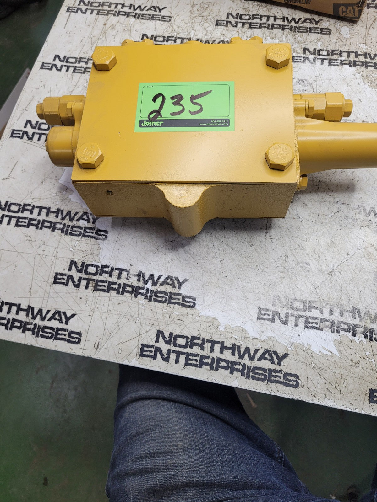 NEW CATERPILLAR 244-8421 2448421 VALVE GP-CTL REPLACED BY 259-7378 250-2508