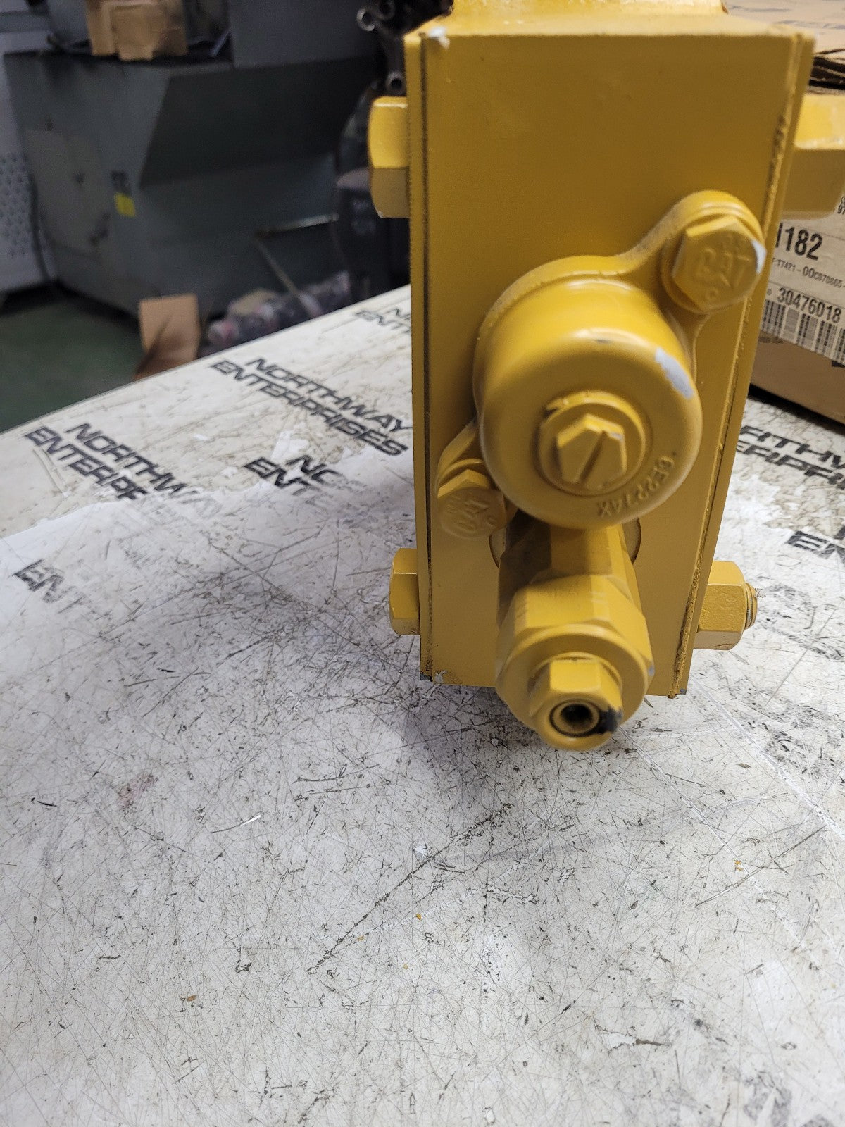 NEW CATERPILLAR 244-8421 2448421 VALVE GP-CTL REPLACED BY 259-7378 250-2508