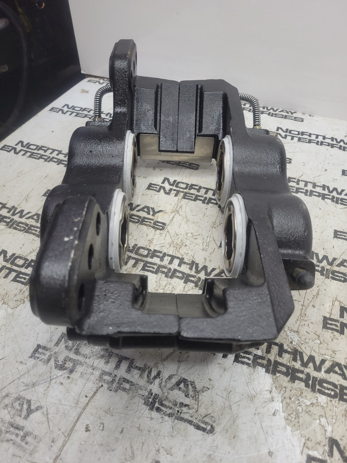 NEW CALIPER, REMAN LH FRT/RH RR, 5011304R91