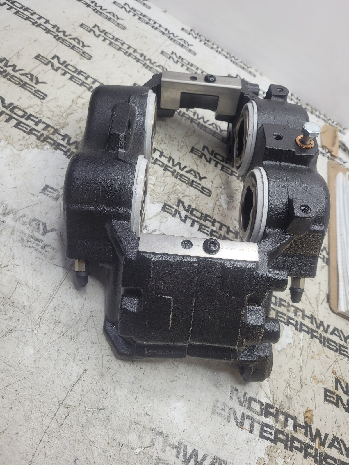 NEW CALIPER, REMAN LH FRT/RH RR, 5011304R91