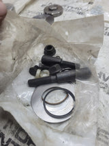 R201605 MISSING PARTS. MERITOR R201605 / CC4Z-3111-A KING PIN KIT