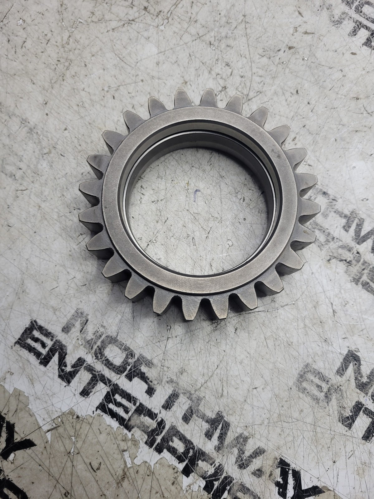 NEW 231633 GEAR CLARK