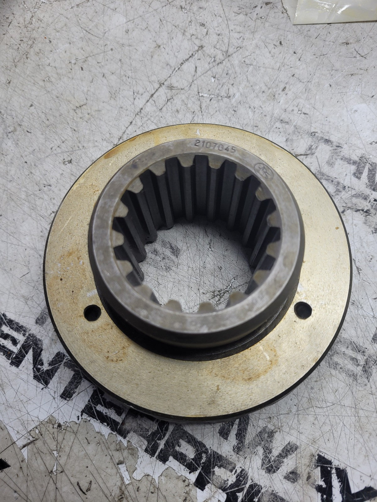 NEW 2107045 Clark Equipment Co: SIDE GEAR 16SPL 1390/BD50