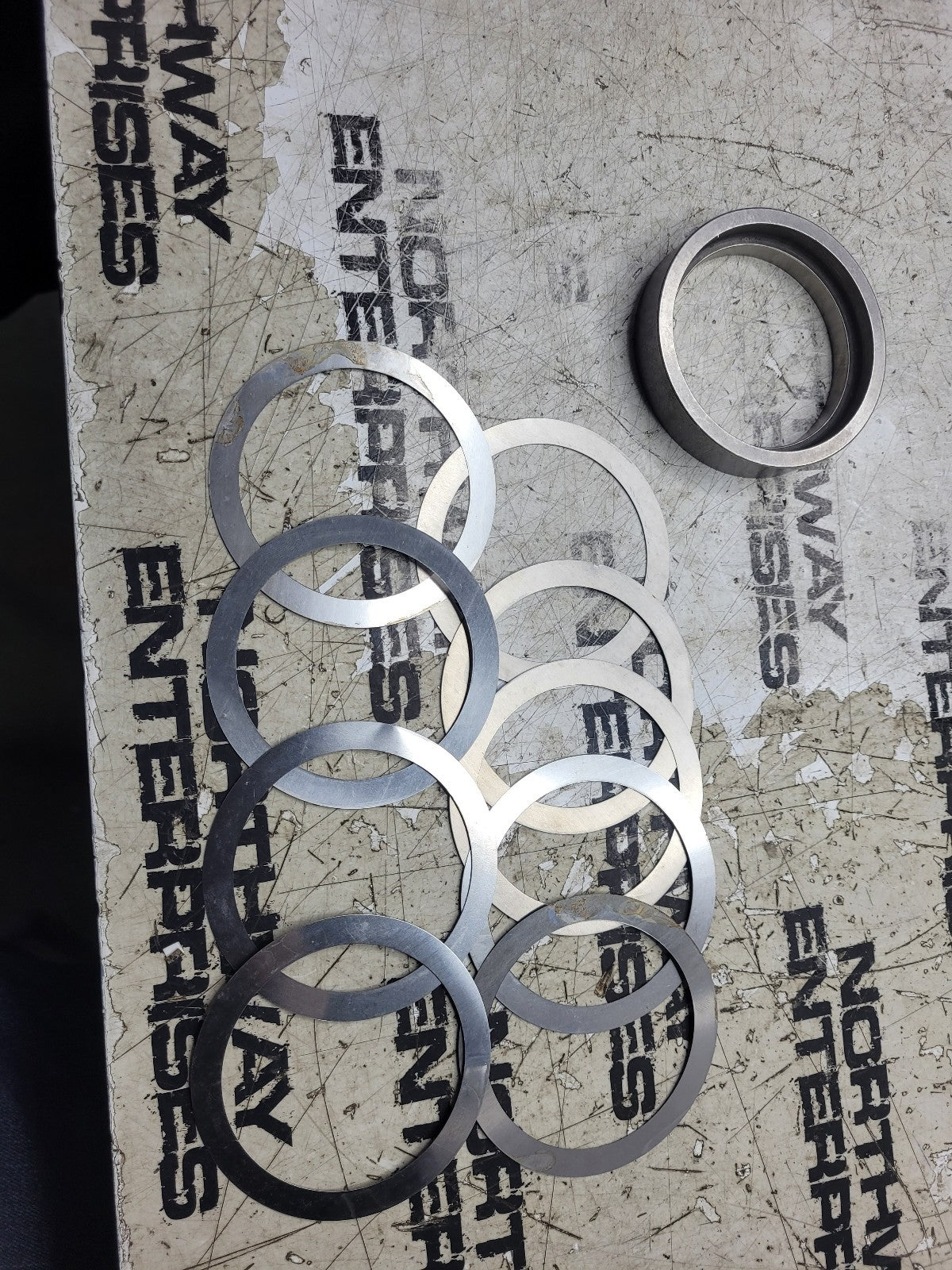 NEW DANA SPICER SPACER KIT 842193