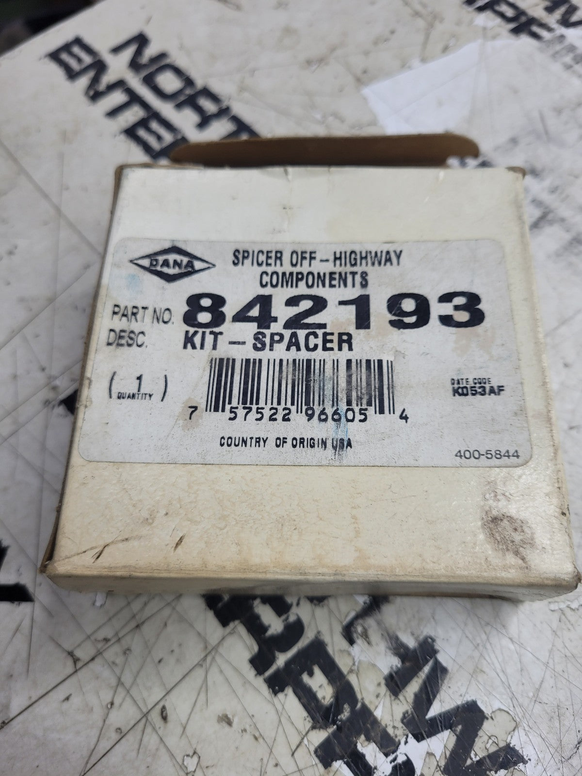 NEW DANA SPICER SPACER KIT 842193