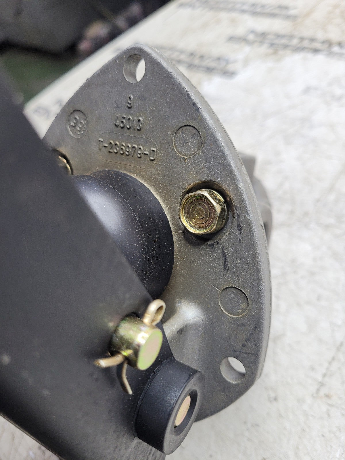 NEW E9197980 9197980 E-2 Foot Brake Valve