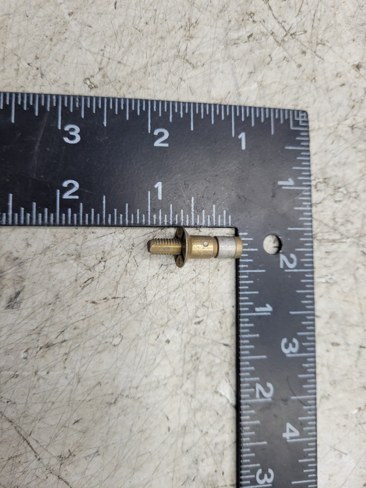 NEW OLD STOCK LOT OF 350 RIVETS PLT114-8-5  NSN 5320-01-251-0952 JO-BOLT