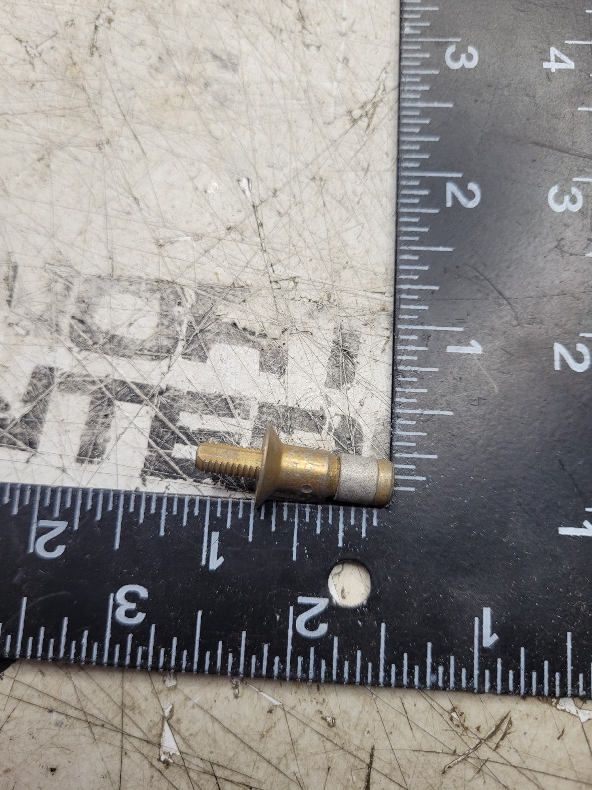 NEW OLD STOCK LOT OF 350 RIVETS PLT114-8-5  NSN 5320-01-251-0952 JO-BOLT