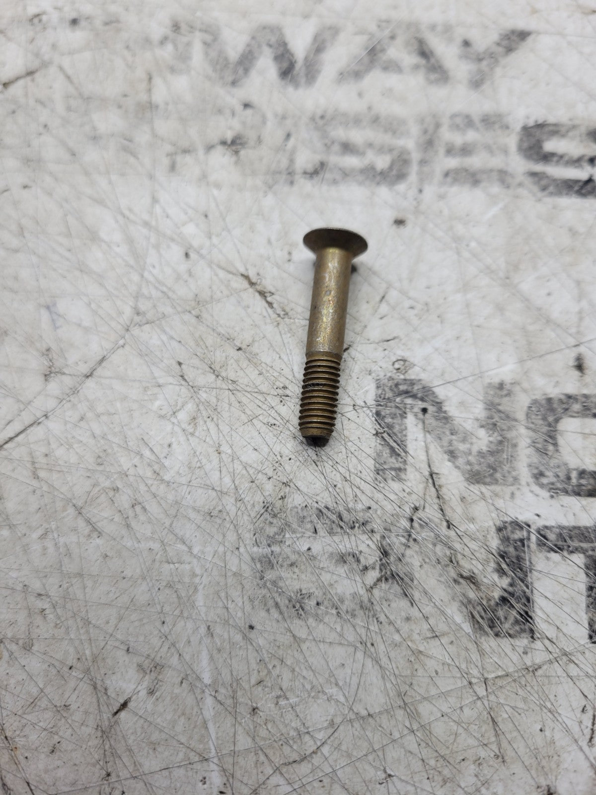 NEW OLD STOCK LOT OF 161 SCREWS 5305-00-809-1505 / 53B333-10