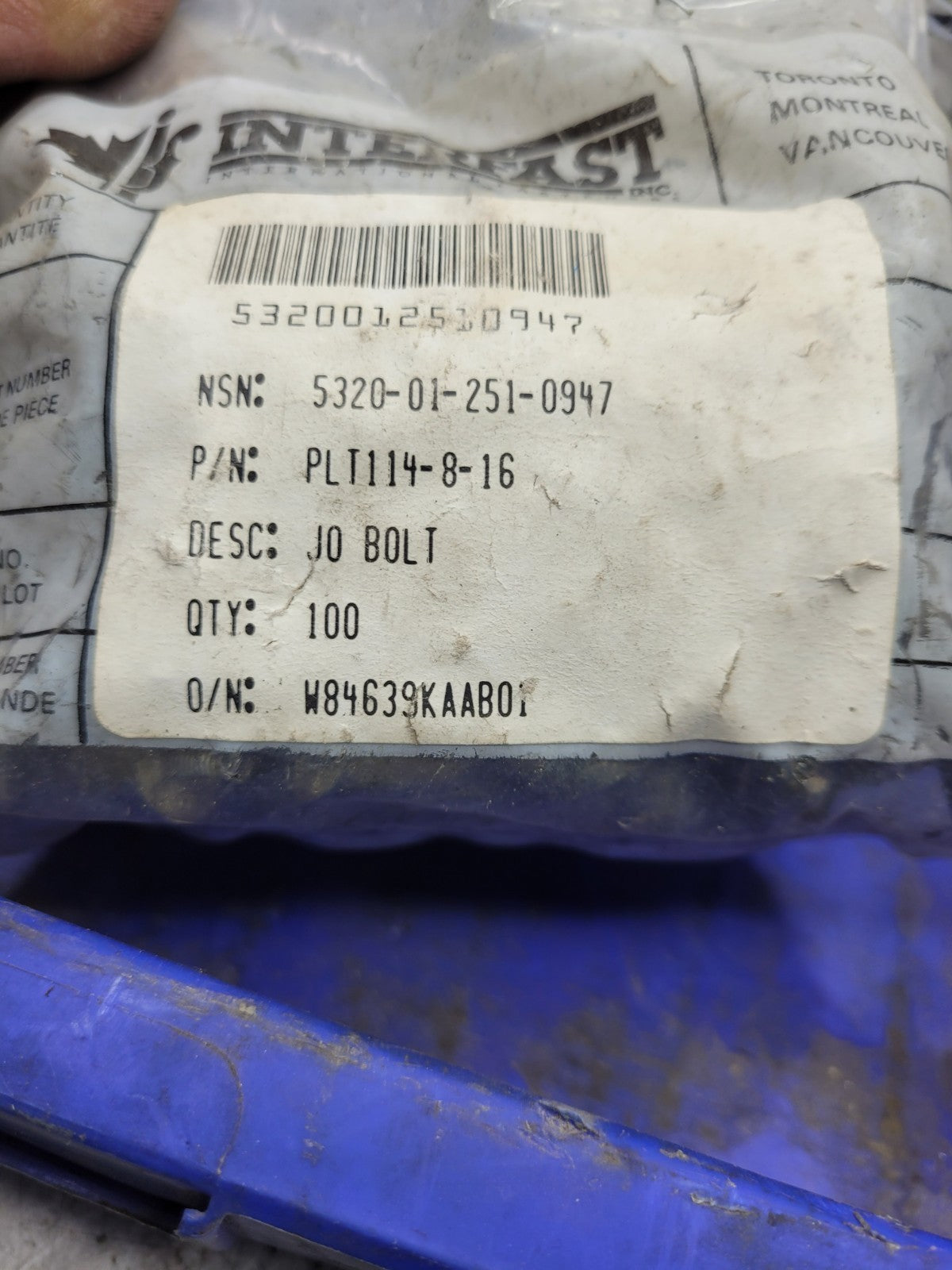 NEW OLD STOCK LOT OF 200 PC RIVETS 5320-01-251-0947 / PLT114-8-16 JO-BOLT