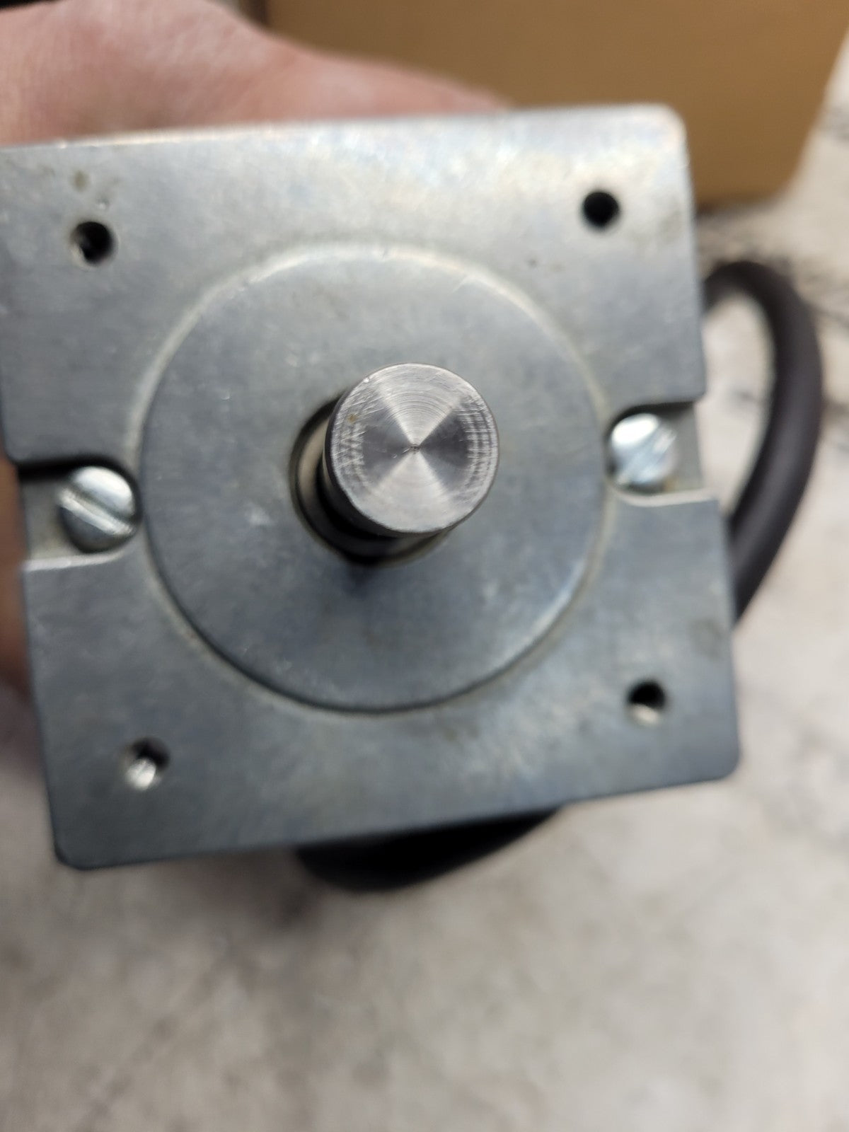 NEW 3120266 RAE CORP 4609840014 12VDC 2170RPM 9AMP ELECTRIC MOTOR