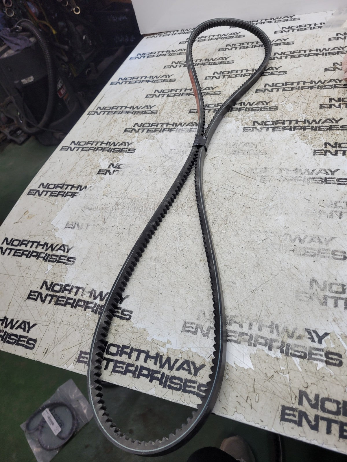 GATES BX72  75" x 21/32" BX Cogged V Belt