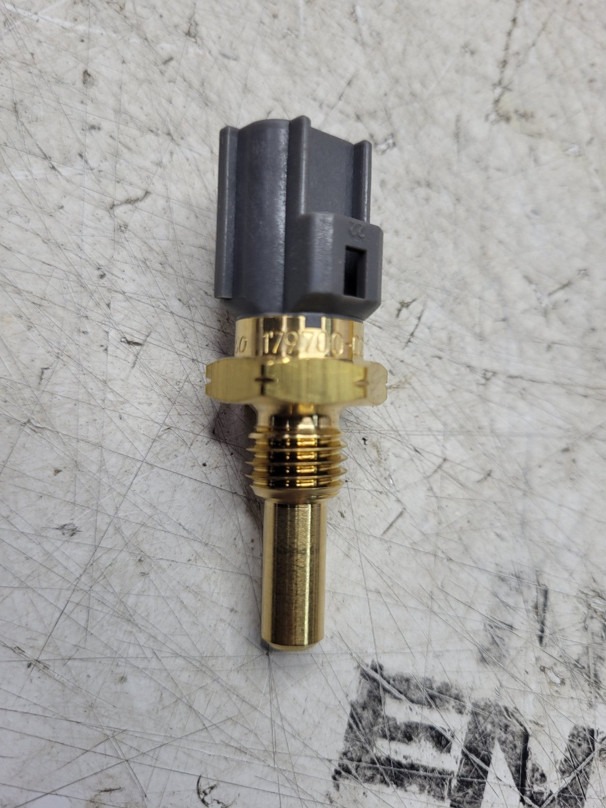 NEW CAT 377-6954 WATER TEMPERATURE SENSOR 3776954 CATERPILLAR