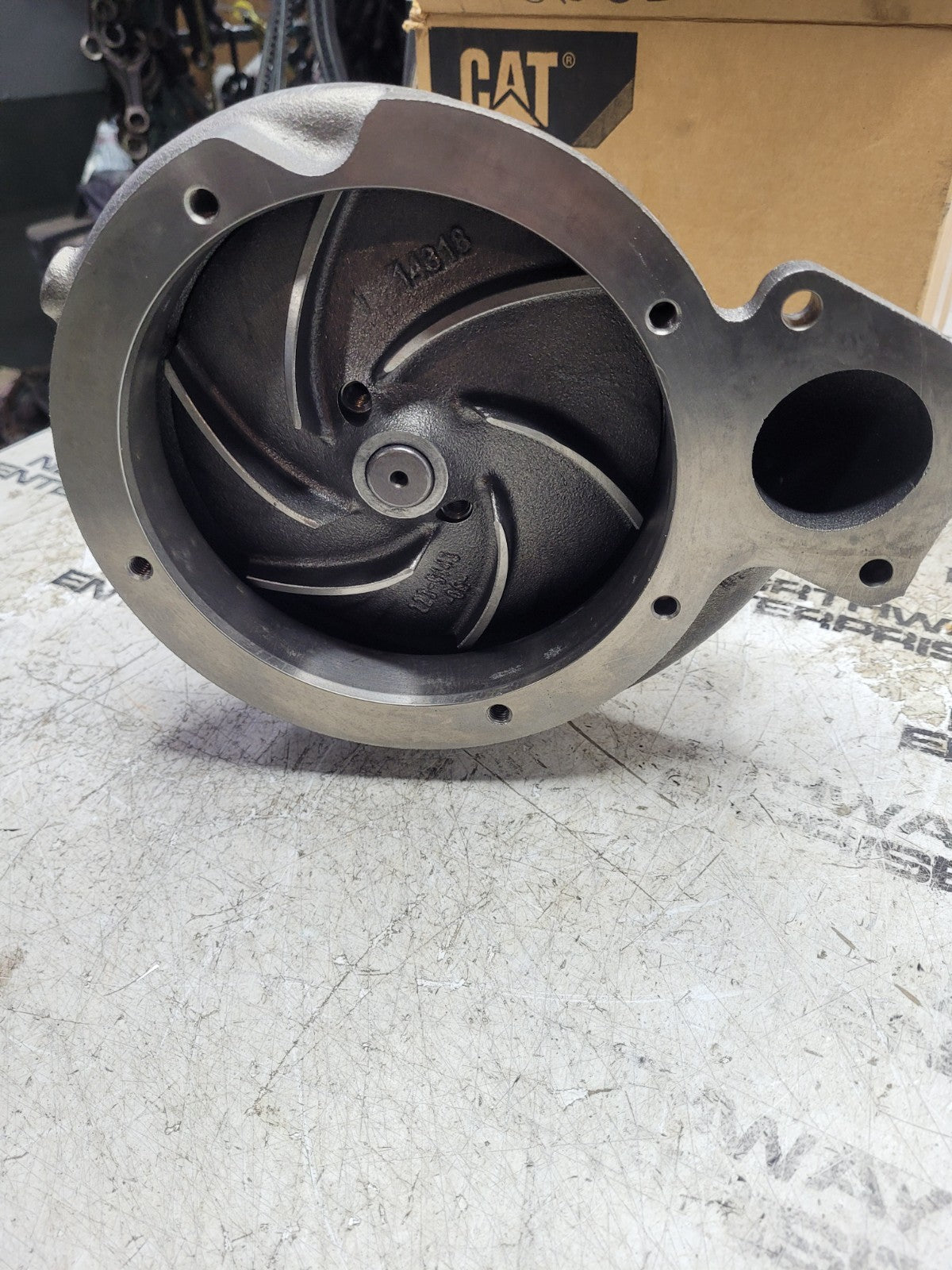 NEW CAT 20R-0951  PUMP GP-WATER  20R0951 WATER PUMP