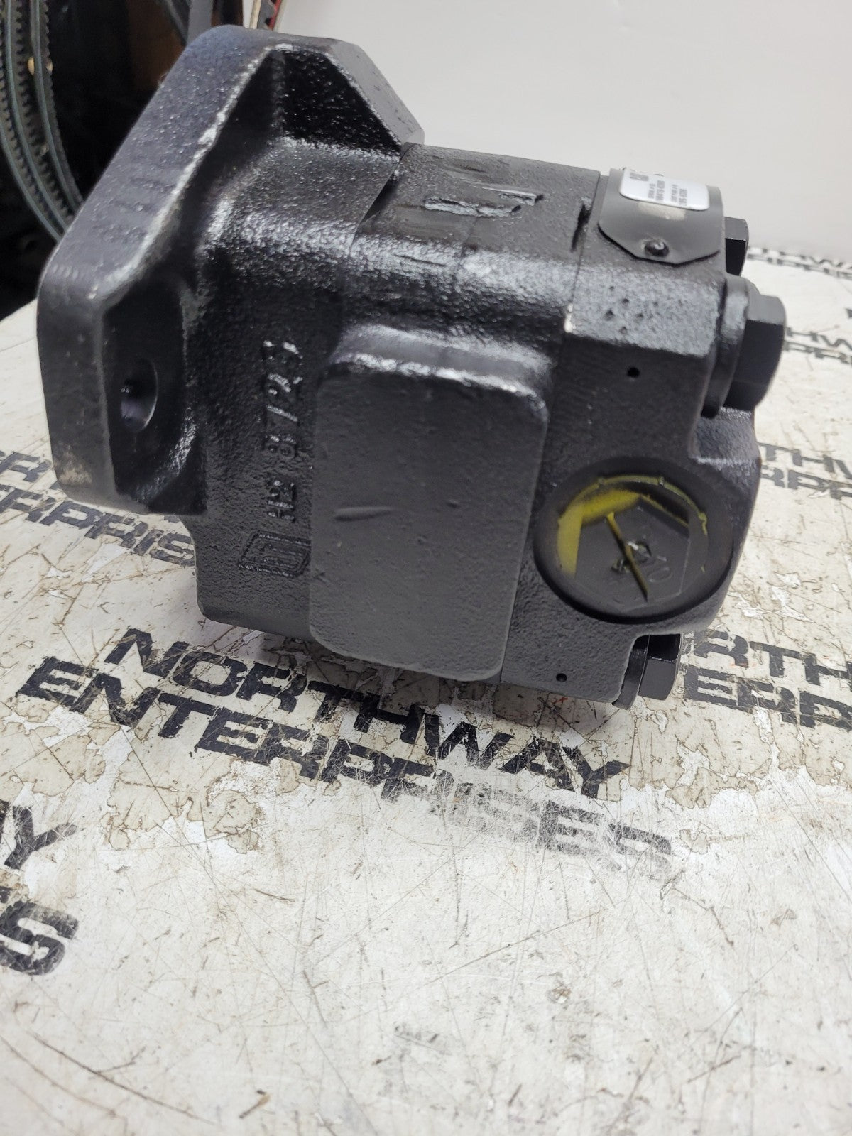NEW 205-9396: 13 Teeth Spline Gear Motor GENUINE CATERPILLAR