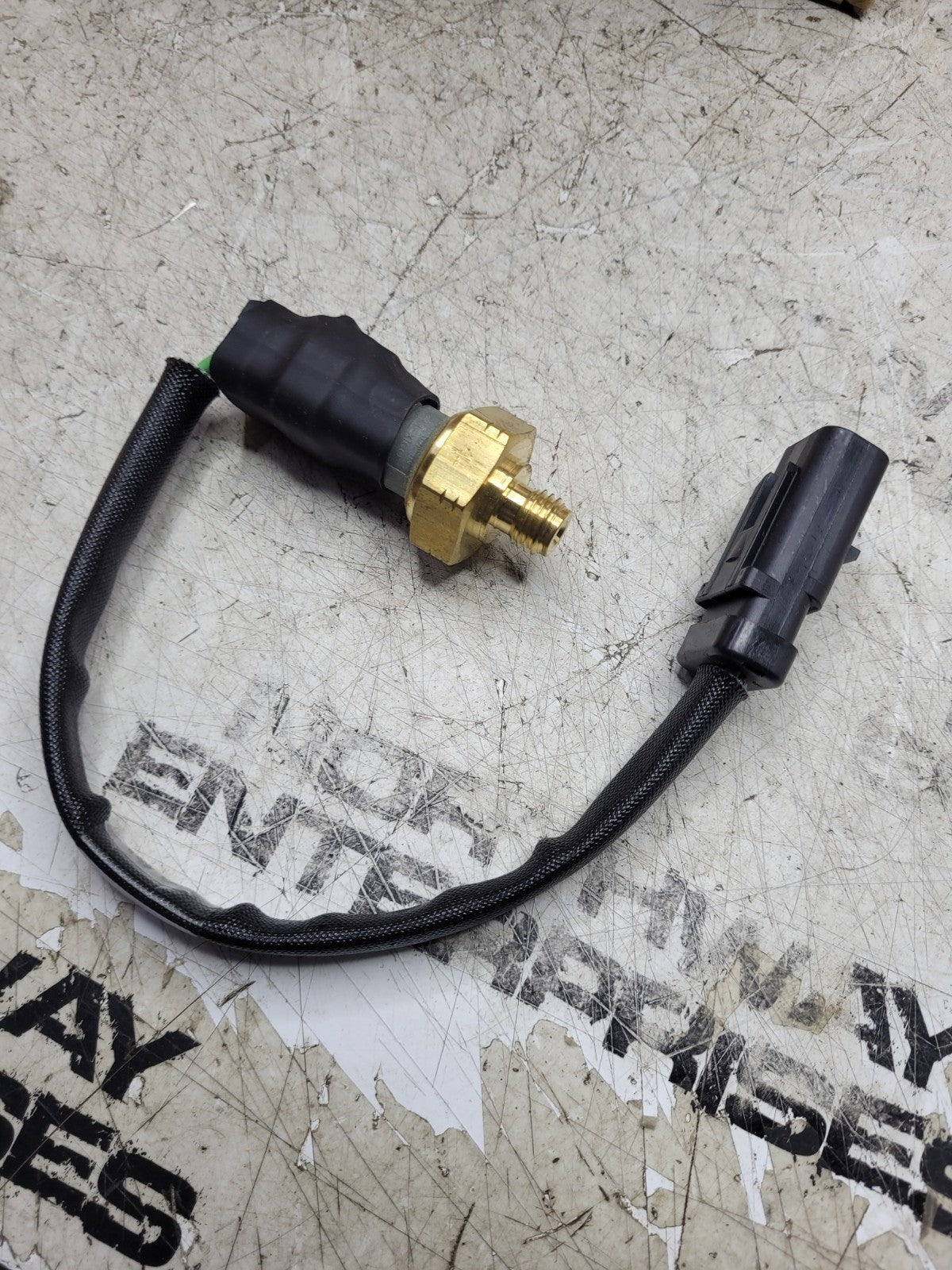 NEW CAT 325-7471: Active Pressure Sensor CATERPILLAR 3257471