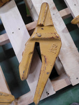 NEW CATERPILLAR BUCKET TOOTH ADAPTER  222-1096 2221096 Weld-On K90 Two Strap
