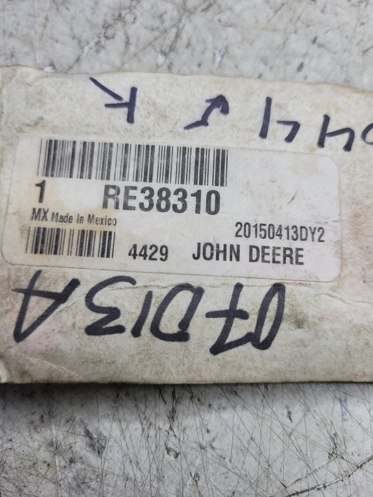 RE38310 JOHN DEERE TEMPERATURE SENSOR
