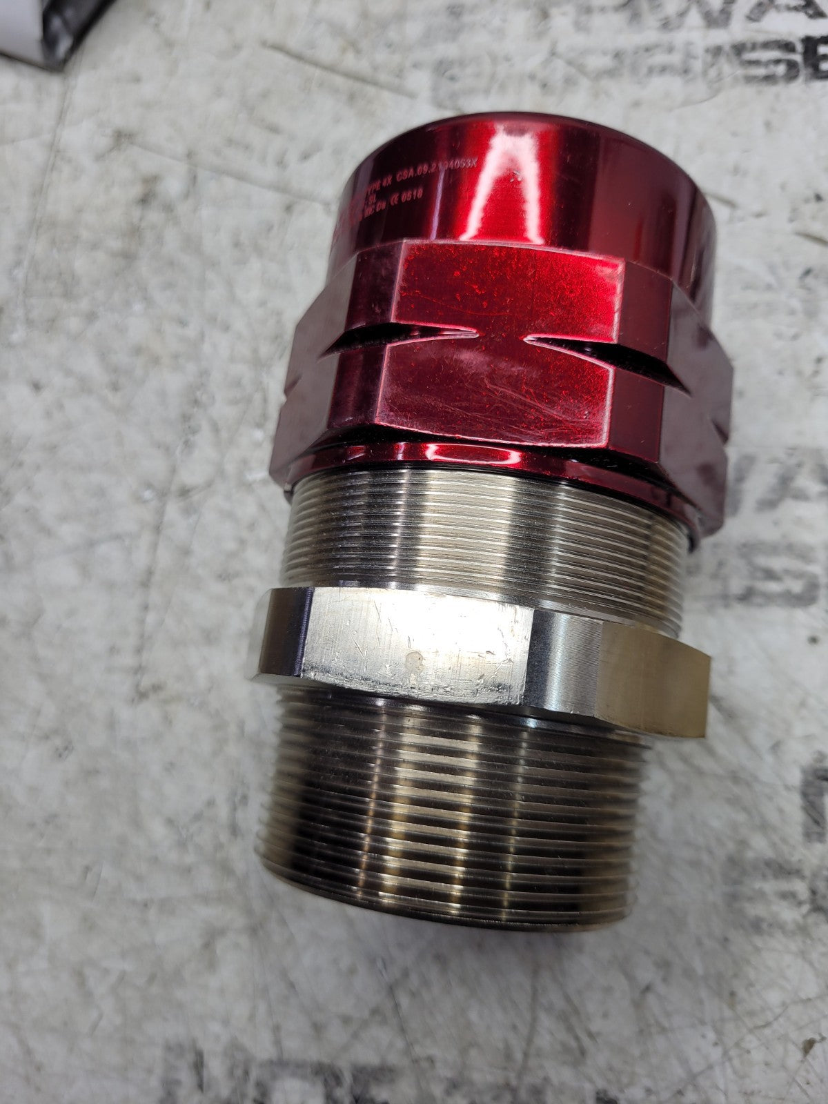 NEW APPLETON CABLE CONNECTOR TYPE TMC2X-200200NB 2" THREAD NICKEL PLATED