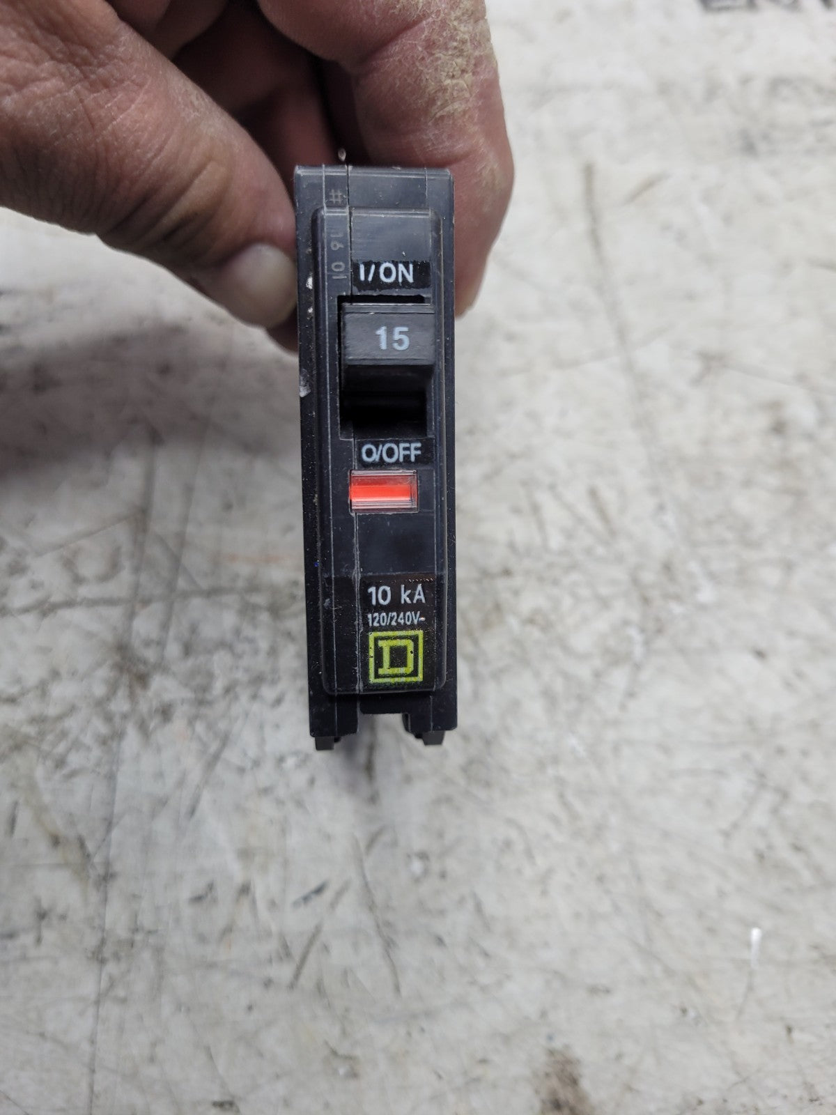 NEW QOB115 15amp SQUARE D BOLT ON CIRCUIT BREAKER DP-4075