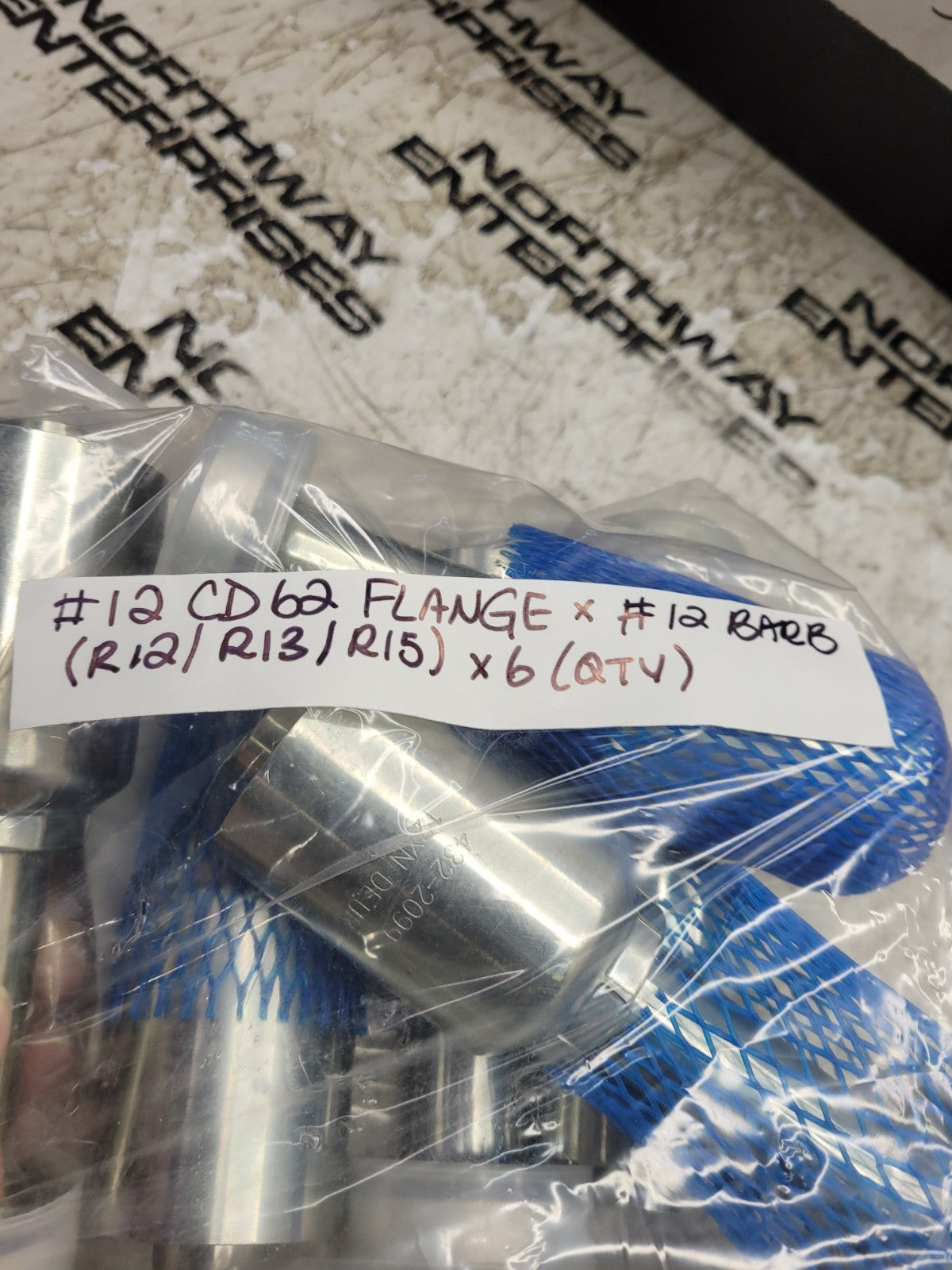6PC LOT - 432-2099 4322099 #12 CD62 FLANGE X 12 BARB Straight Hydraulic Fitting