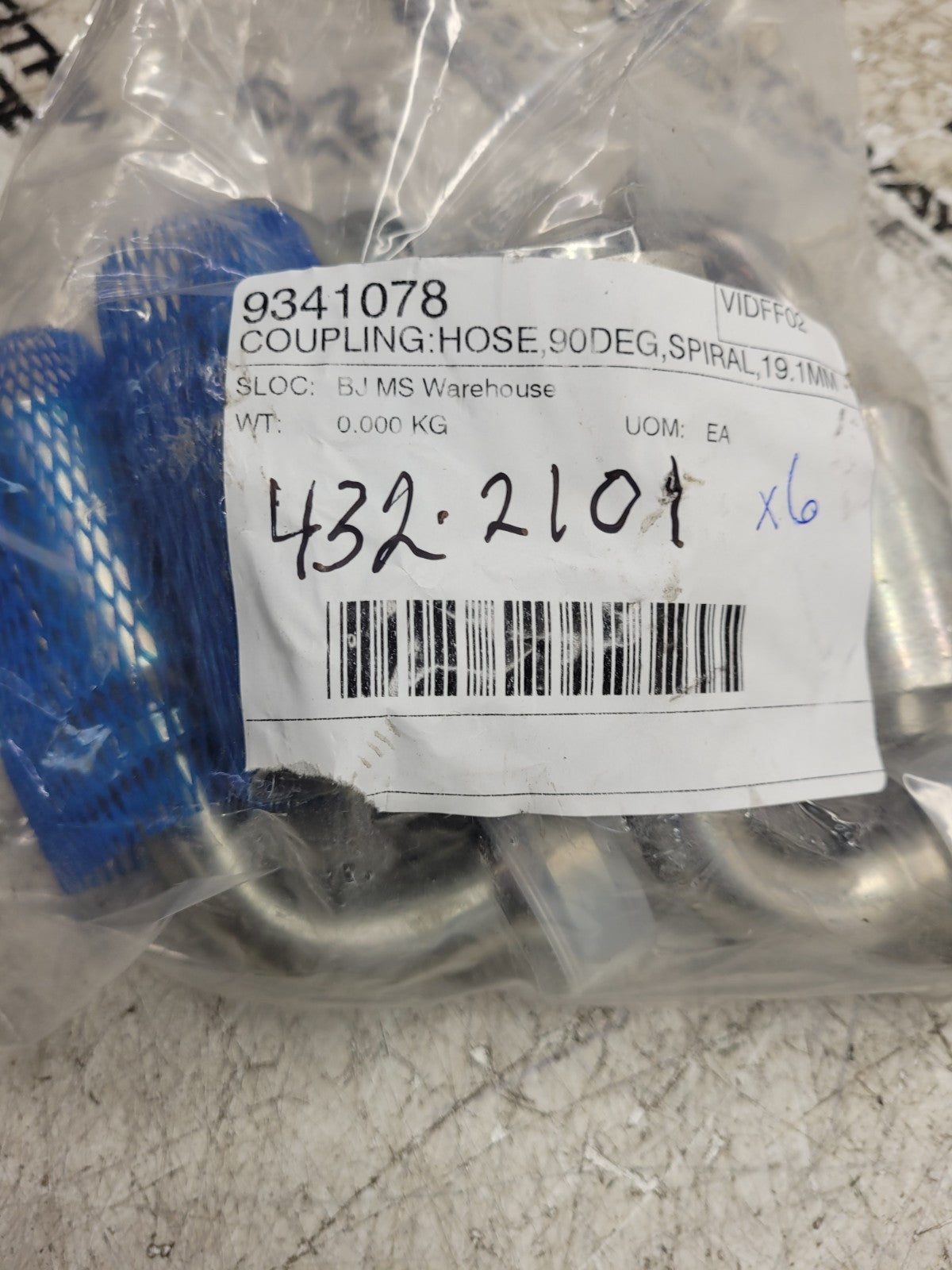 6PC LOT - 432-2101 4322101 #12 CD62 FLANGE X #12 BARB 90 Hydraulic Fitting